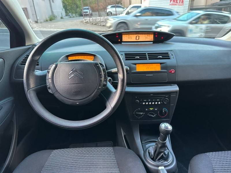 CITROËN - C4 - 2013/2013 - Preta - R$ 35.900,00