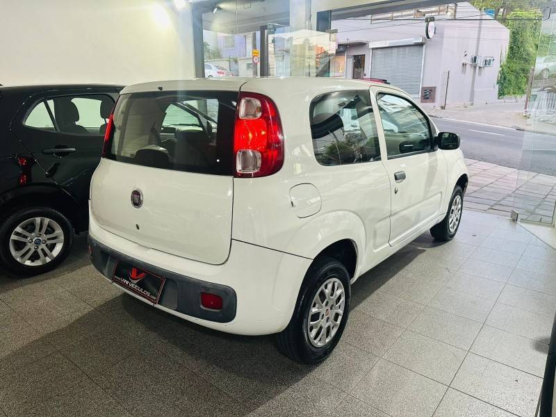 FIAT - UNO - 2013/2013 - Branca - R$ 18.900,00