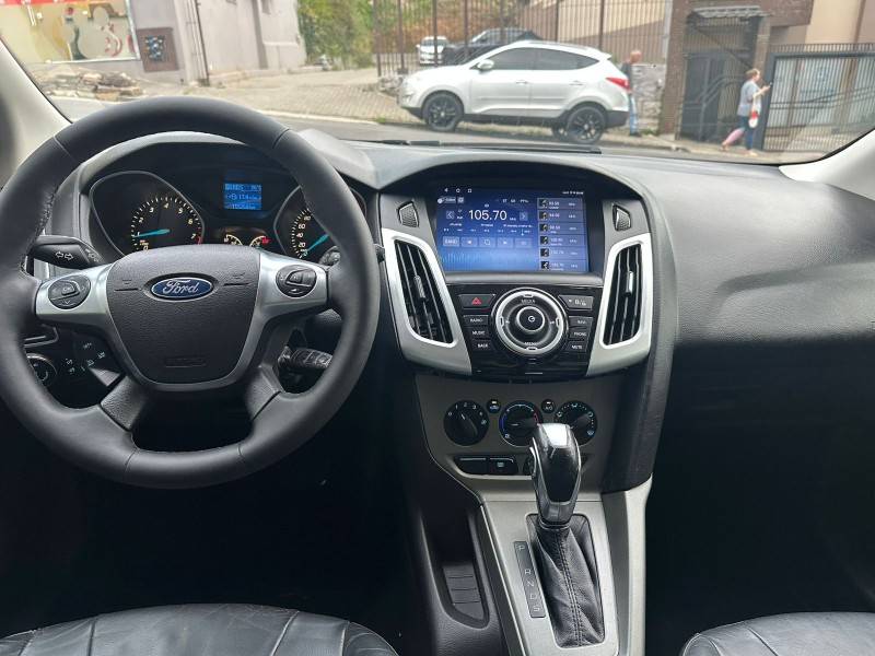 FORD - FOCUS - 2014/2014 - Azul - R$ 49.900,00