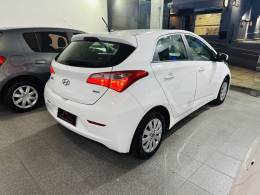 HYUNDAI - HB20 - 2015/2015 - Branca - R$ 44.900,00