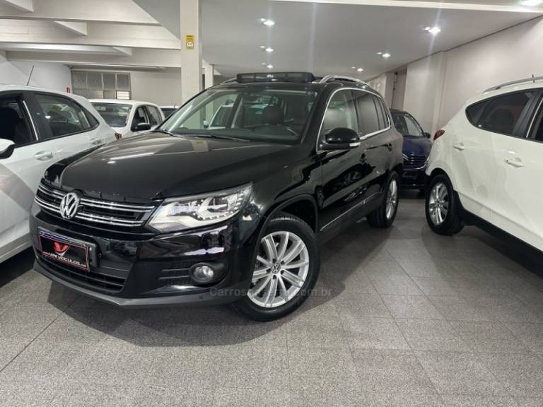 VOLKSWAGEN - TIGUAN - 2014/2014 - Preta - R$ 75.900,00
