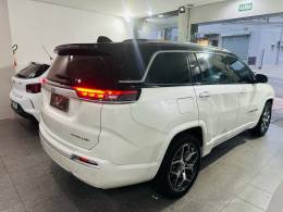 JEEP - COMMANDER - 2023/2023 - Branca - R$ 189.900,00