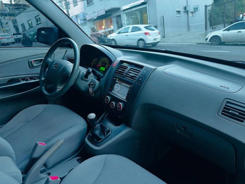 HYUNDAI - TUCSON - 2012/2012 - Prata - R$ 44.900,00