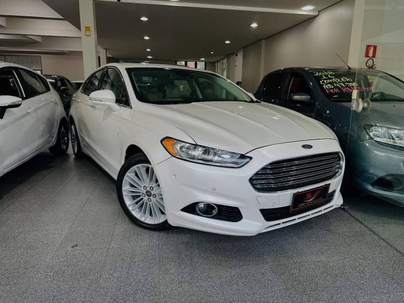 FORD - FUSION - 2015/2015 - Branca - R$ 85.900,00