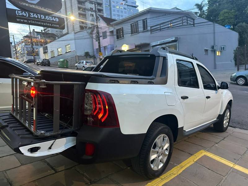 RENAULT - DUSTER OROCH - 2021/2021 - Branca - R$ 81.900,00