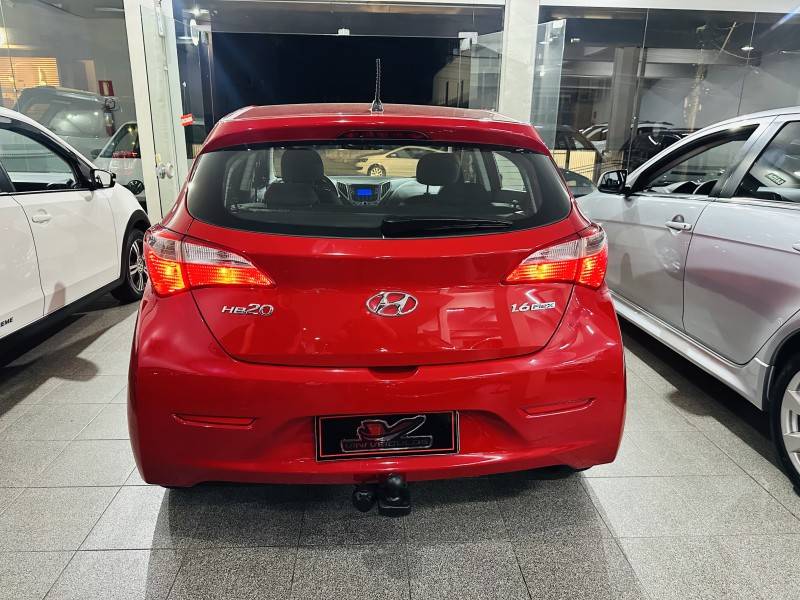 HYUNDAI - HB20 - 2014/2014 - Vermelha - R$ 49.900,00