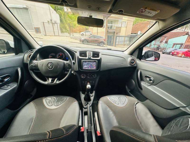RENAULT - SANDERO - 2019/2019 - Branca - R$ 58.900,00