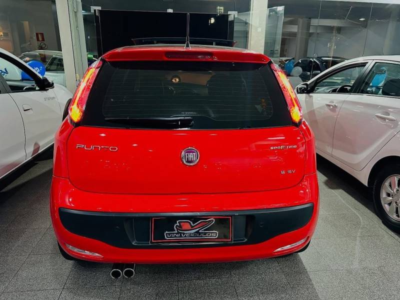 FIAT - PUNTO - 2014/2014 - Vermelha - R$ 47.900,00