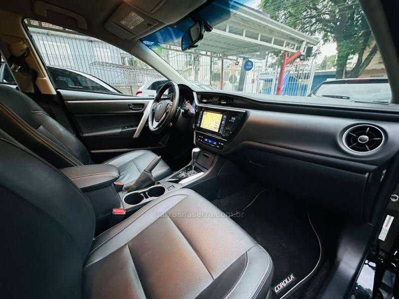 TOYOTA - COROLLA - 2019/2019 - Preta - R$ 104.900,00