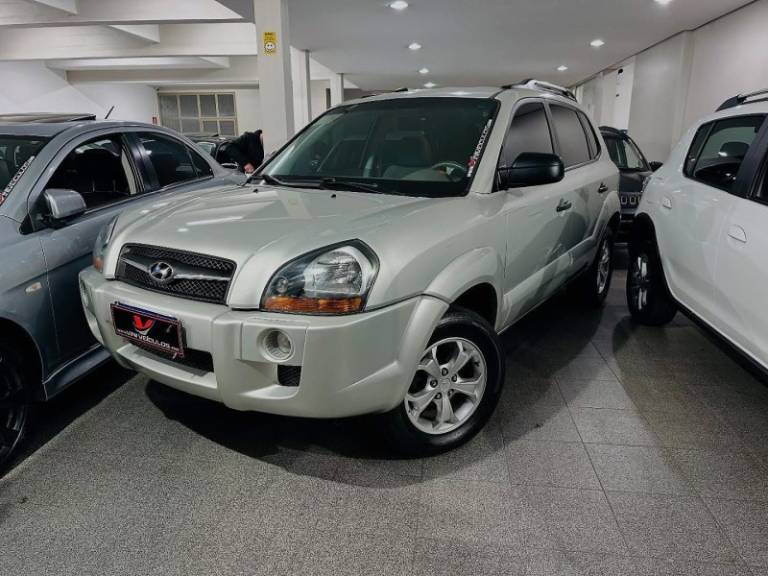 HYUNDAI - TUCSON - 2012/2012 - Prata - R$ 44.900,00