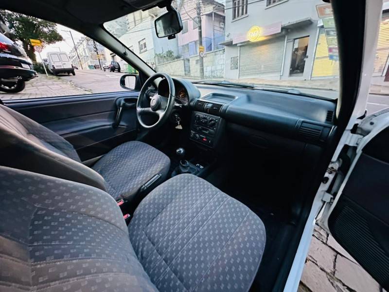 CHEVROLET - CORSA - 1999/1999 - Branca - R$ 12.900,00
