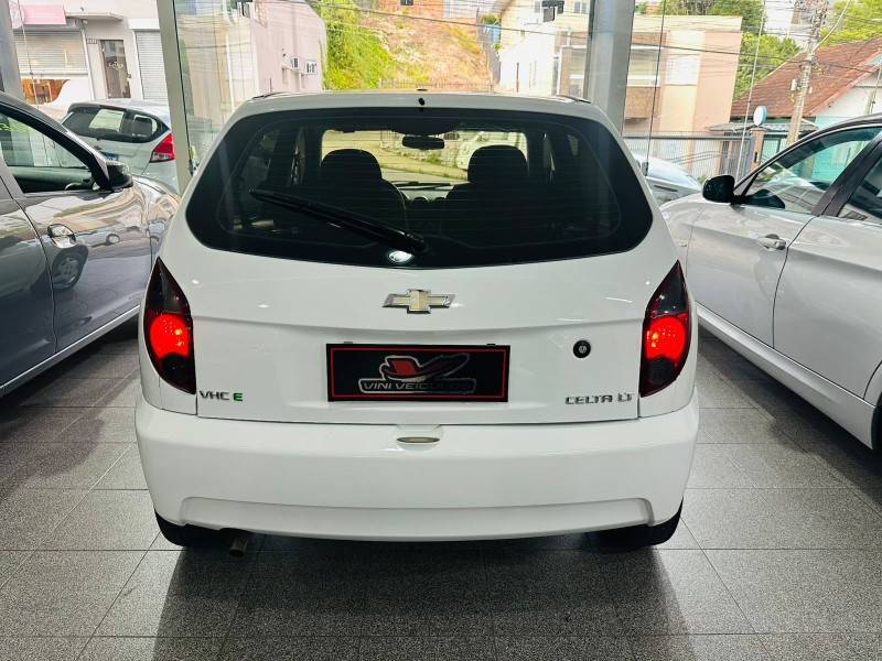 CHEVROLET - CELTA - 2014/2014 - Branca - R$ 34.900,00