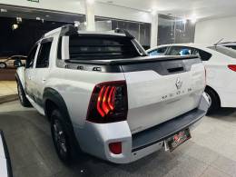 RENAULT - DUSTER OROCH - 2016/2016 - Prata - R$ 72.900,00
