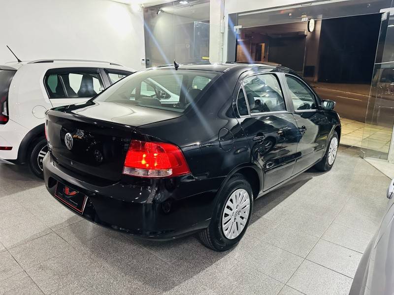 VOLKSWAGEN - VOYAGE - 2010/2010 - Preta - R$ 31.900,00