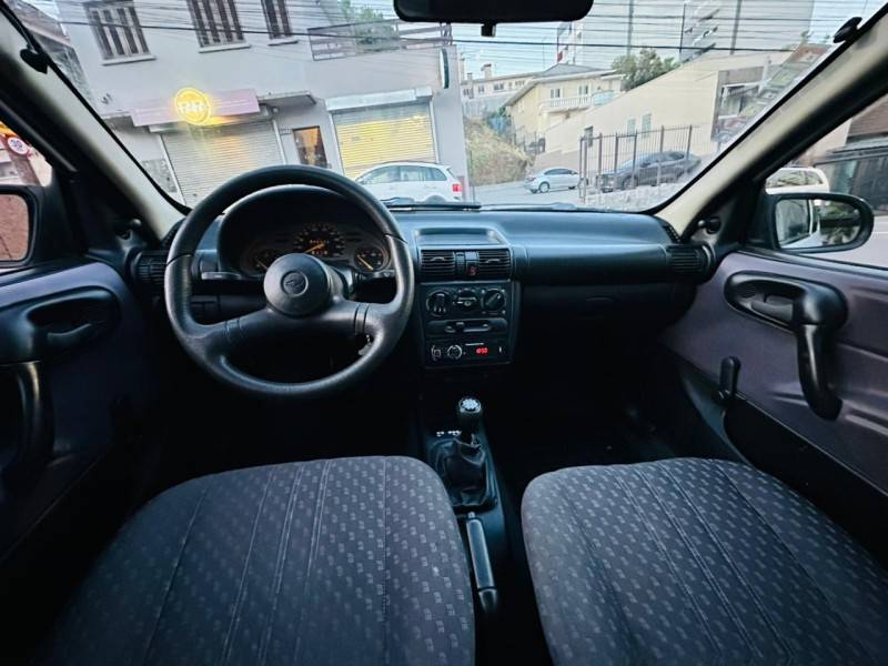 CHEVROLET - CORSA - 1999/1999 - Branca - R$ 12.900,00