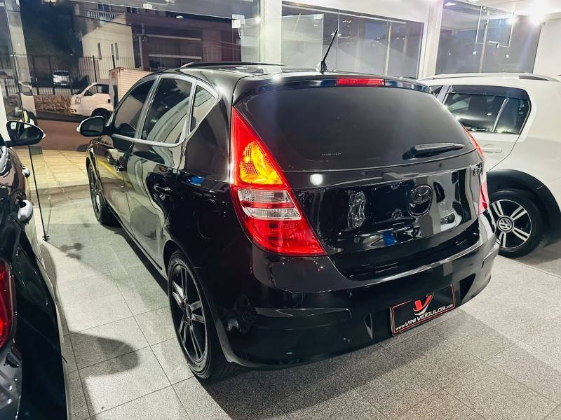 HYUNDAI - I30 - 2012/2012 - Preta - R$ 42.900,00