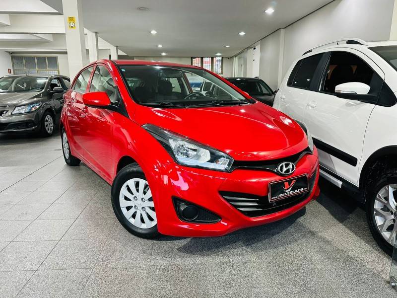 HYUNDAI - HB20 - 2013/2013 - Vermelha - R$ 40.900,00
