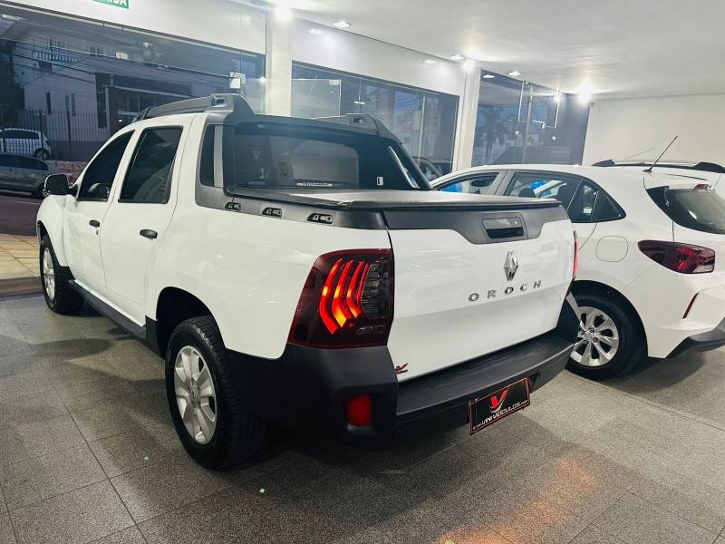 RENAULT - DUSTER OROCH - 2021/2021 - Branca - R$ 81.900,00