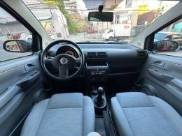 VOLKSWAGEN - FOX - 2008/2008 - Vermelha - R$ 29.900,00