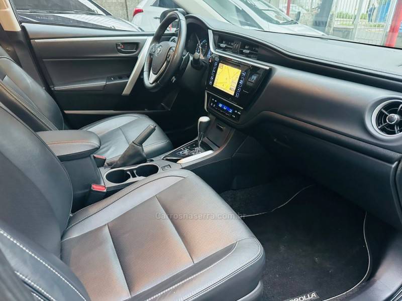TOYOTA - COROLLA - 2019/2019 - Preta - R$ 104.900,00