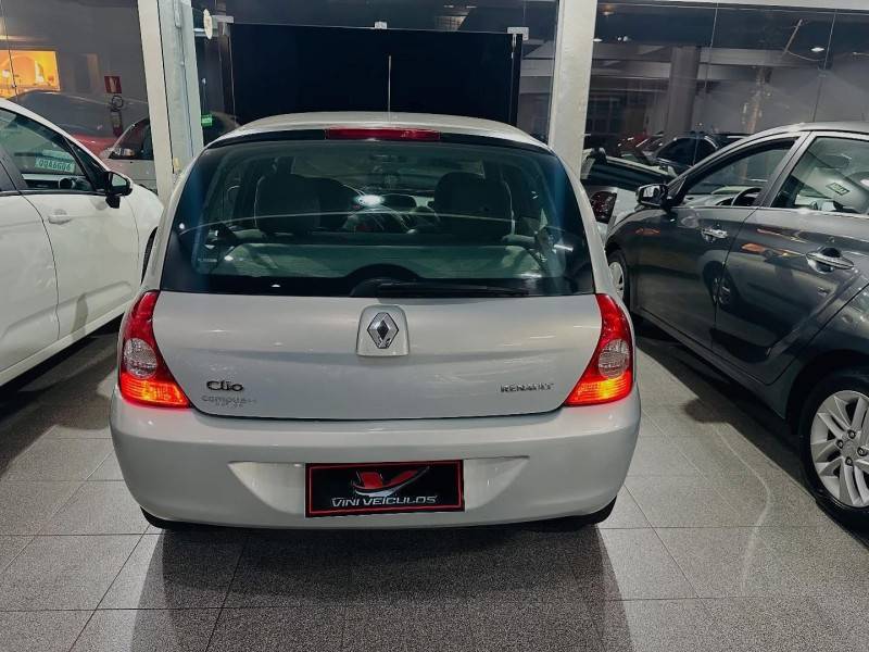 RENAULT - CLIO - 2009/2009 - Prata - R$ 25.900,00