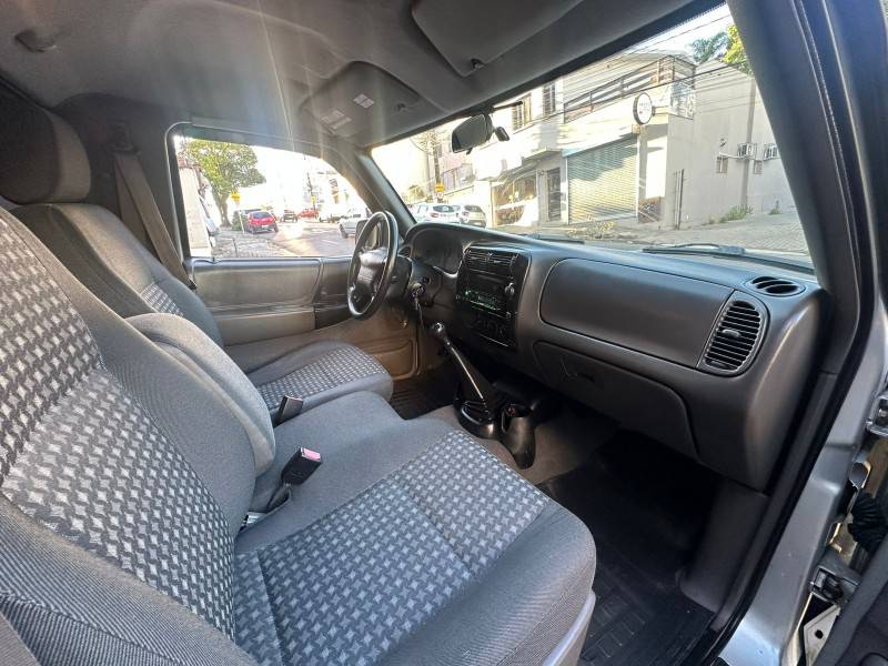 FORD - RANGER - 2008/2008 - Prata - Sob Consulta